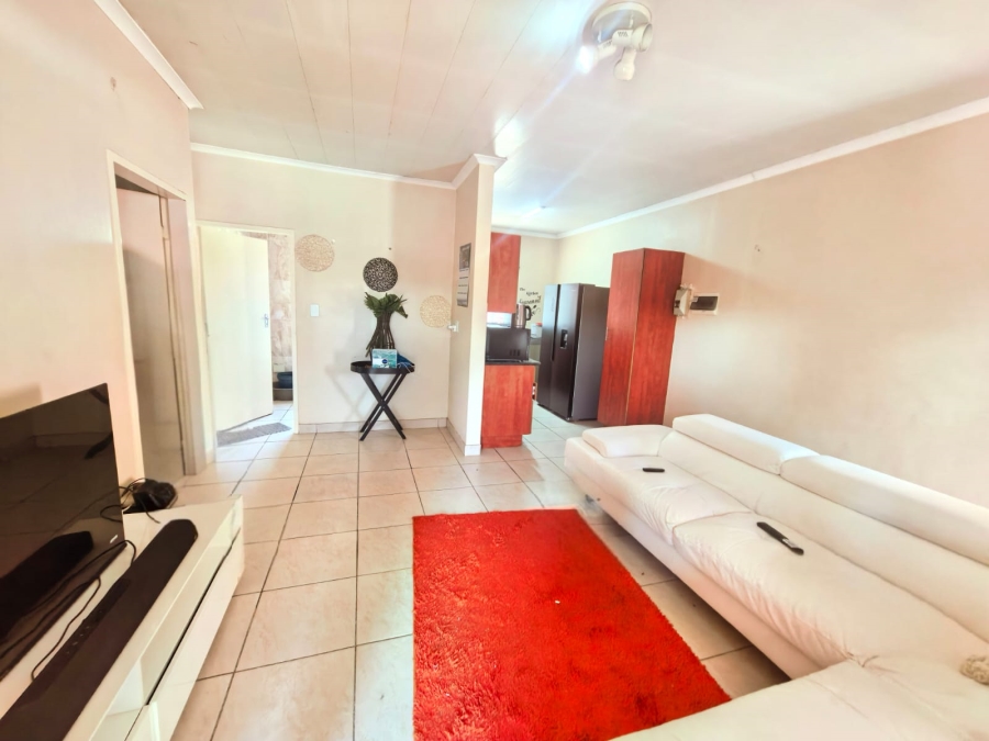 2 Bedroom Property for Sale in Waterval East North West